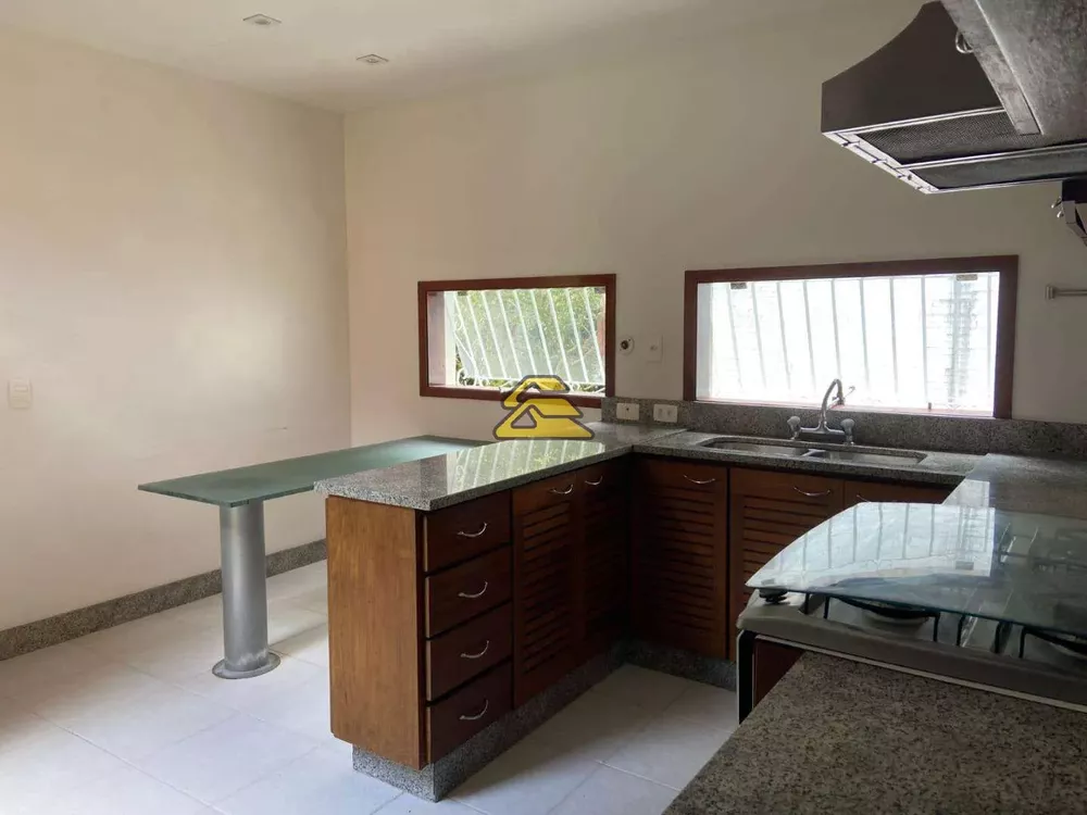 Casa, 3 quartos, 276 m² - Foto 15