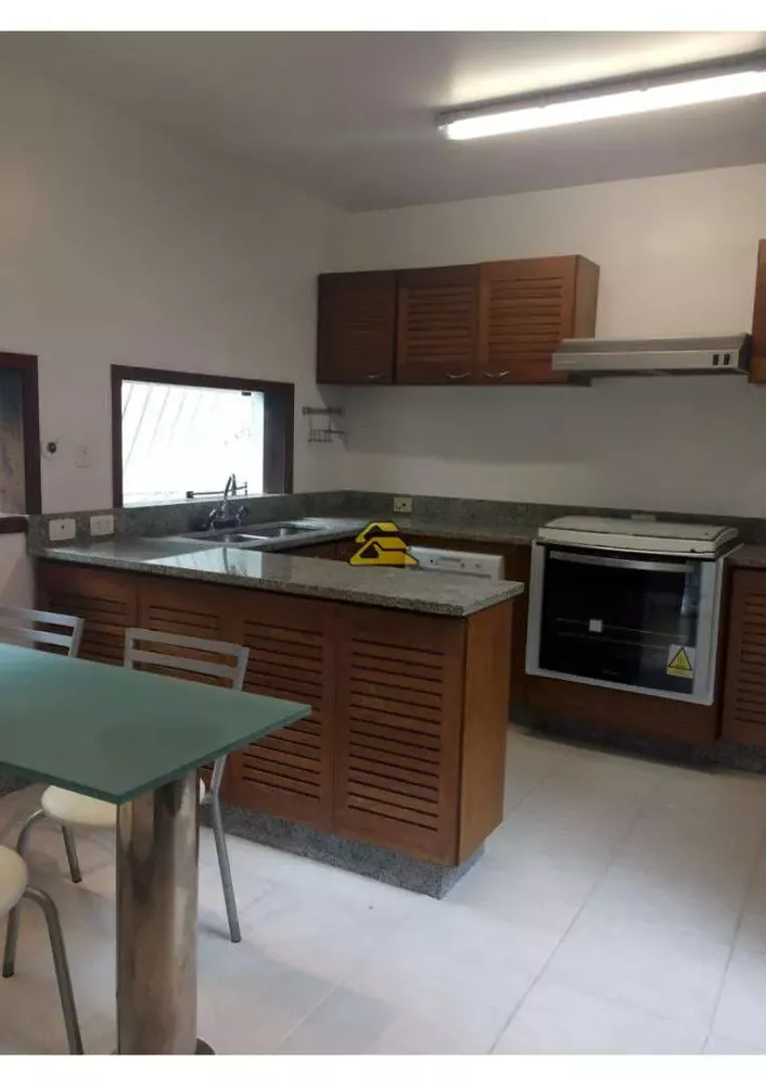 Casa, 3 quartos, 276 m² - Foto 29