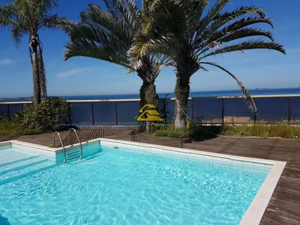 Cobertura, 3 quartos, 900 m² - Foto 1