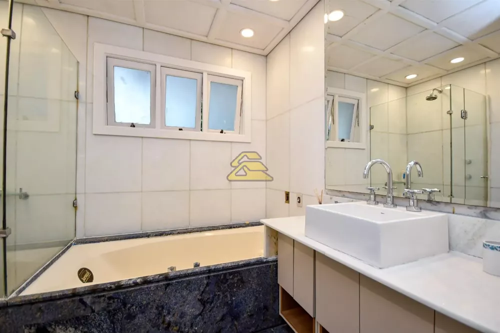 Casa, 6 quartos, 1500 m² - Foto 2