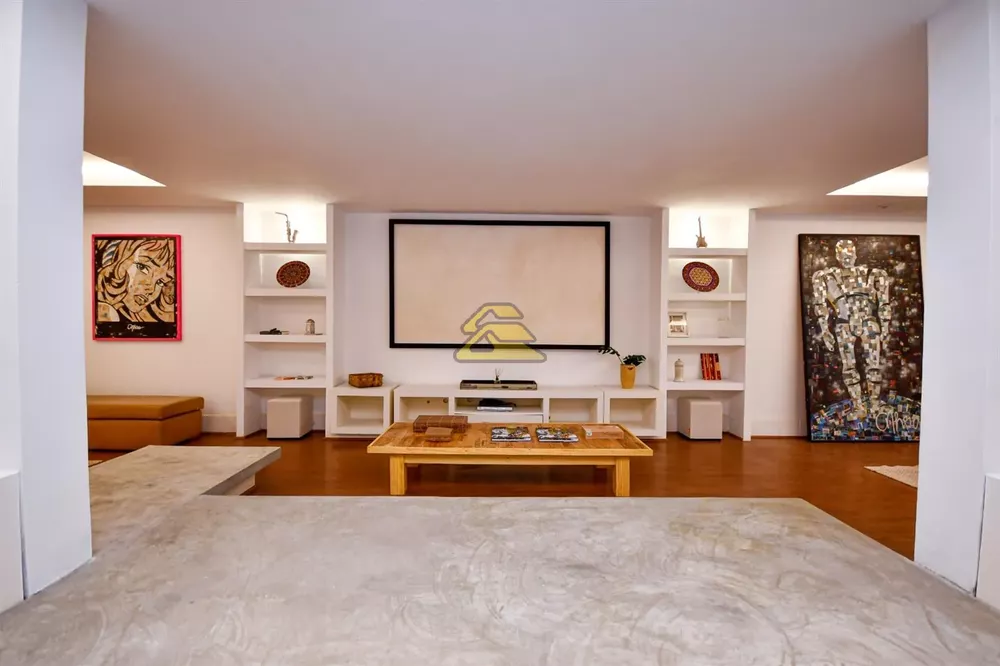 Casa, 6 quartos, 1500 m² - Foto 1