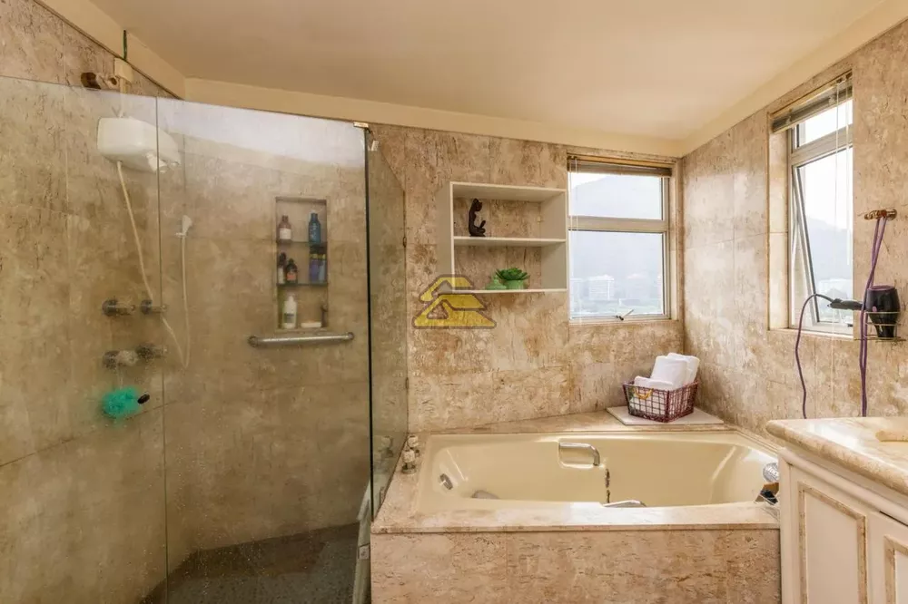 Cobertura, 3 quartos, 303 m² - Foto 33