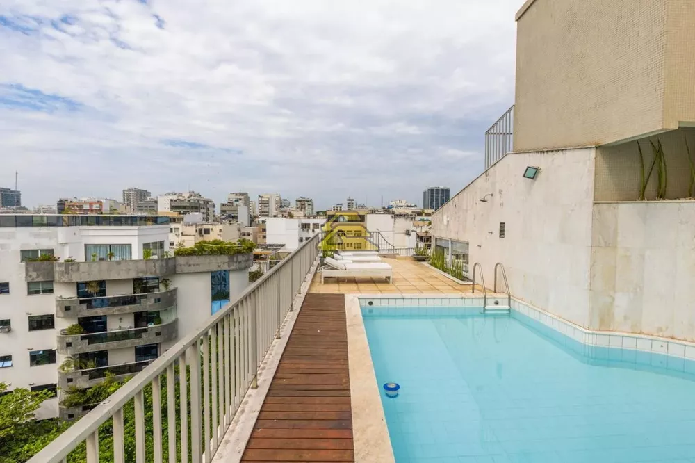 Cobertura, 3 quartos, 303 m² - Foto 2