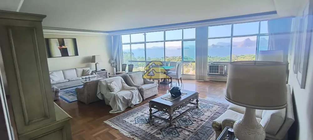 Apartamento, 3 quartos, 258 m² - Foto 1