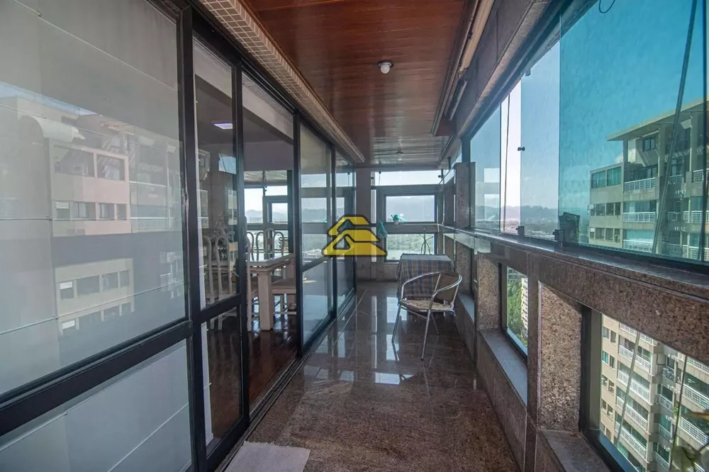 Apartamento, 4 quartos, 215 m² - Foto 11