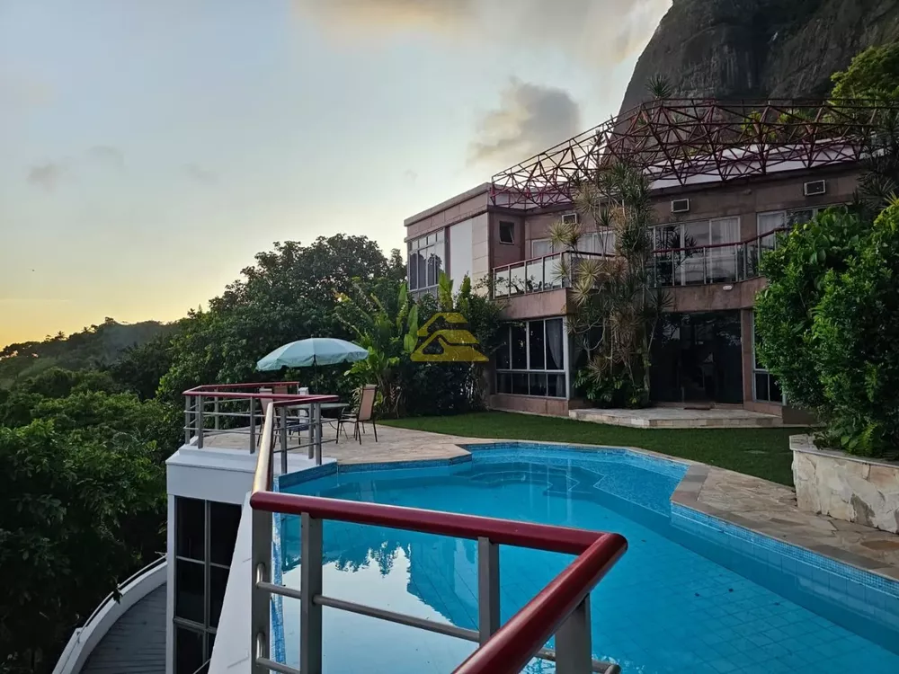Casa, 5 quartos, 425 m² - Foto 1