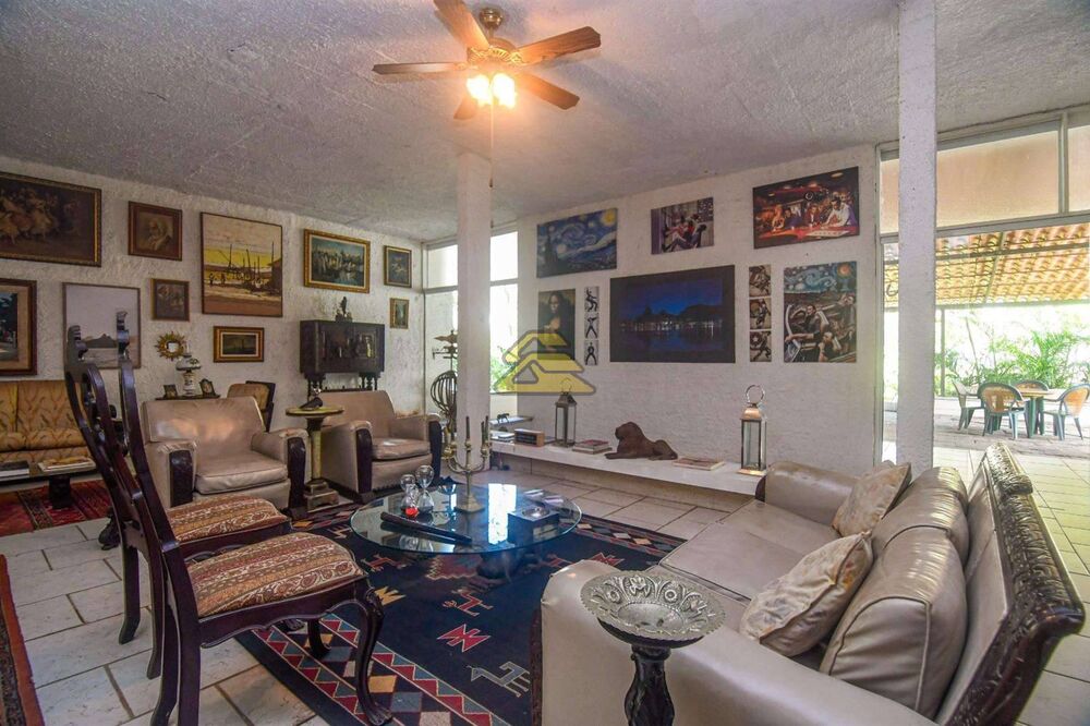 Casa, 5 quartos, 1386 m² - Foto 4