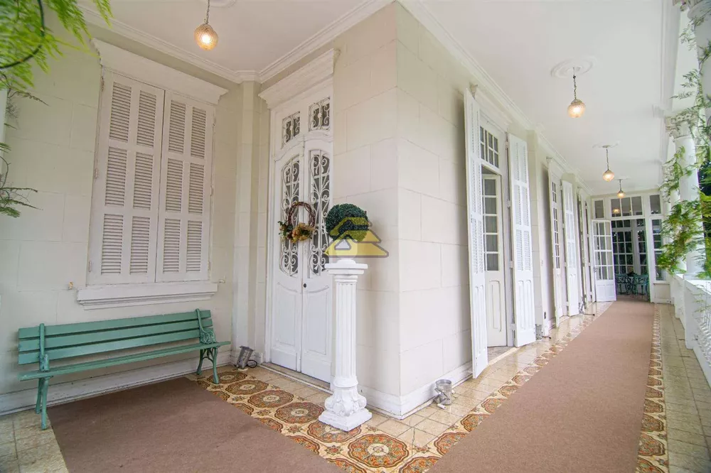 Casa, 6 quartos, 1350 m² - Foto 2