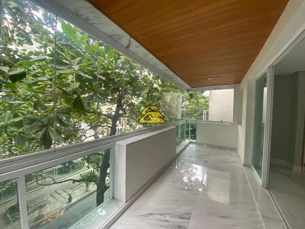 Cobertura, 3 quartos, 270 m² - Foto 4