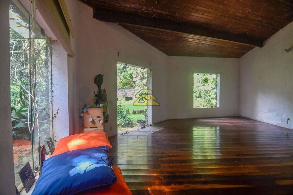 Casa, 5 quartos, 273 m² - Foto 41