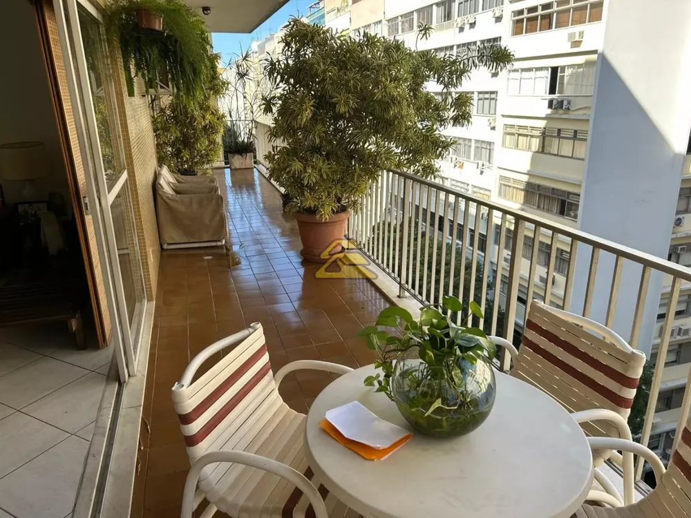 Apartamento, 3 quartos, 200 m² - Foto 2