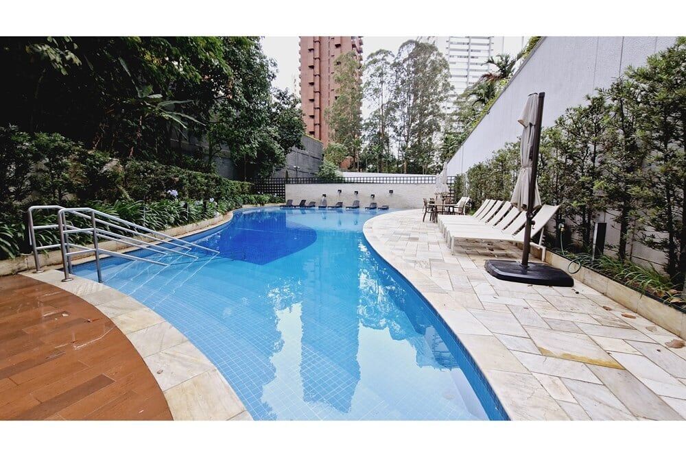 Apartamento, 3 quartos, 239 m² - Foto 2