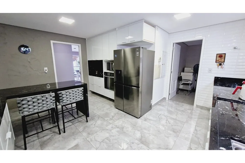 Apartamento, 3 quartos, 239 m² - Foto 12