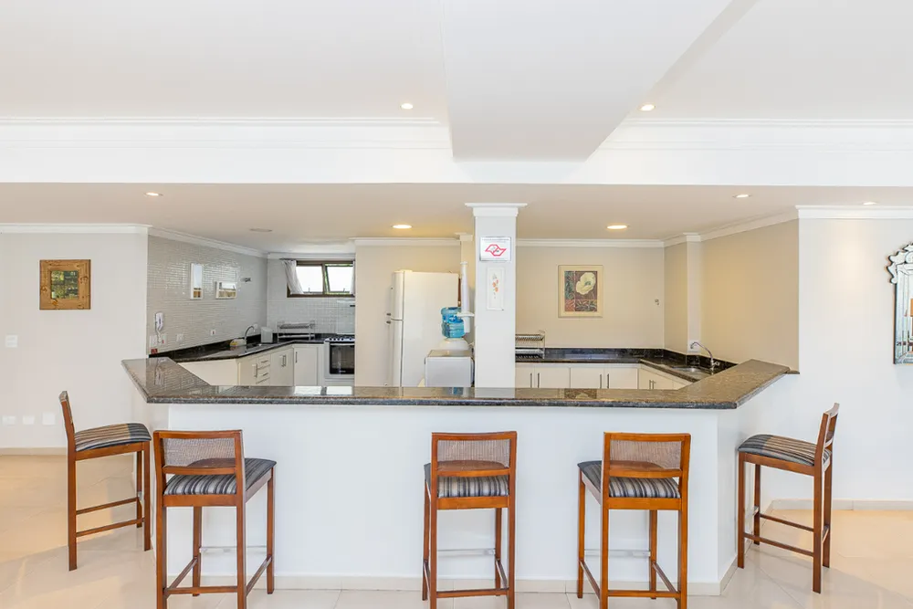 Apartamento, 3 quartos, 187 m² - Foto 2