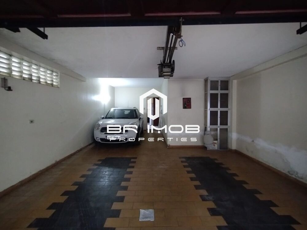 Casa à venda com 3 quartos, 400m² - Foto 1