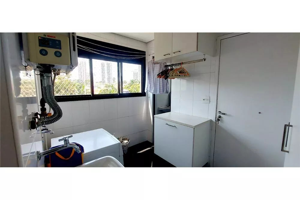 Apartamento à venda com 3 quartos, 130m² - Foto 4