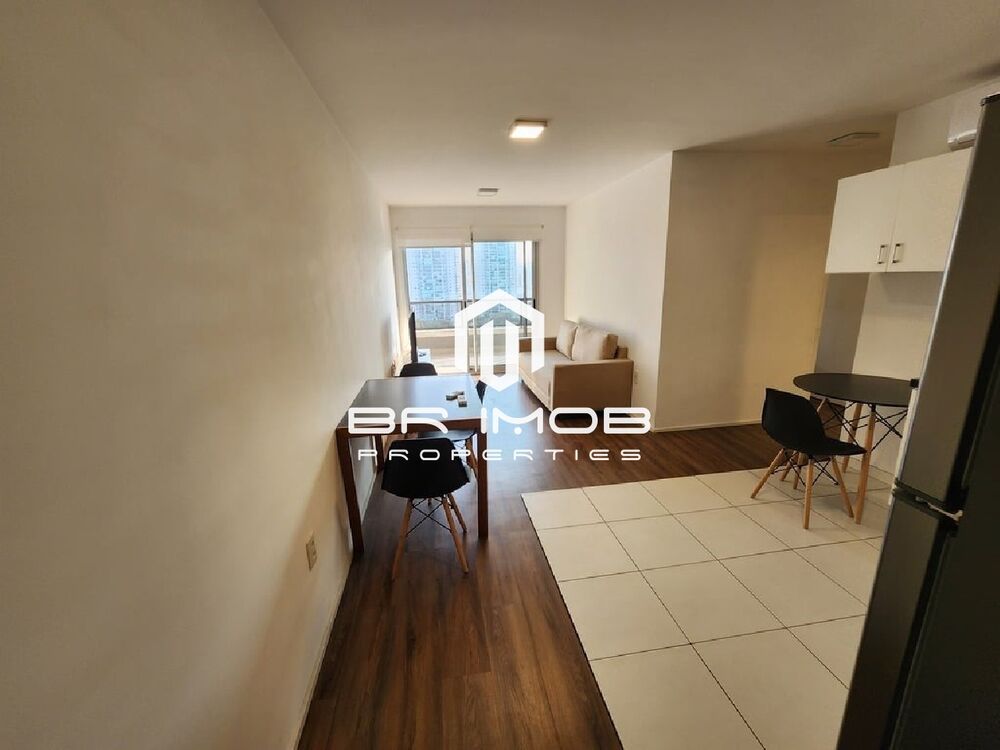 Apartamento à venda com 2 quartos, 66m² - Foto 2