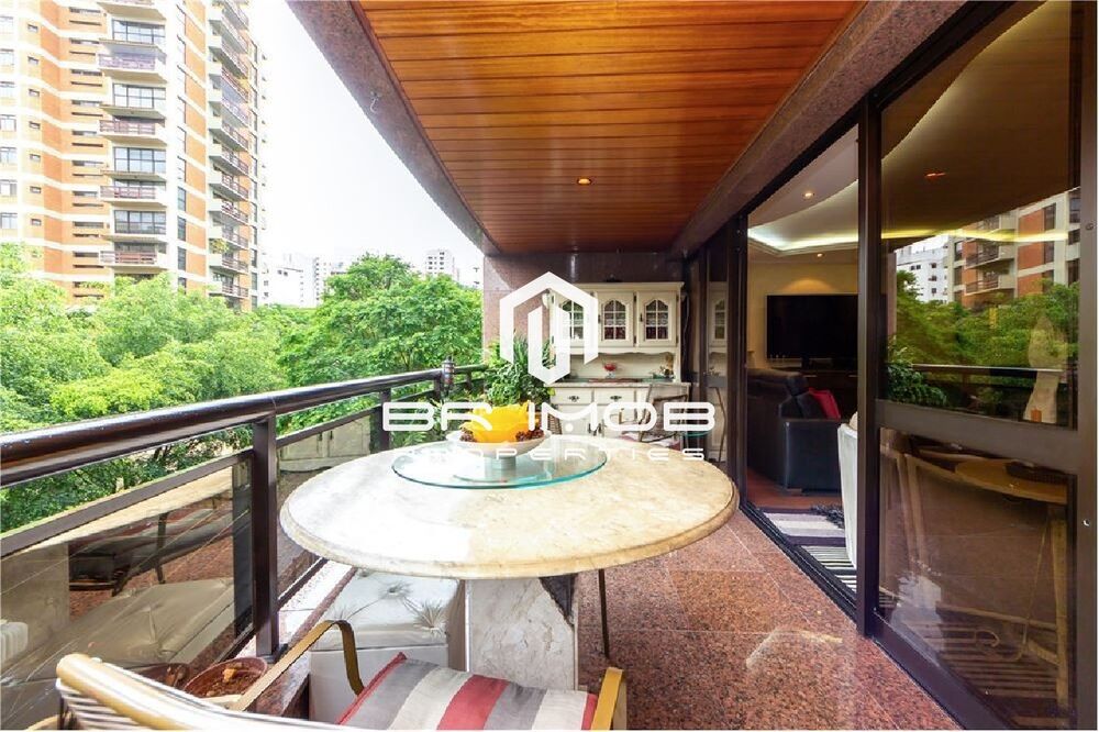 Apartamento, 4 quartos, 208 m² - Foto 1