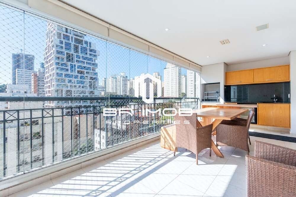 Apartamento à venda com 3 quartos, 150m² - Foto 1