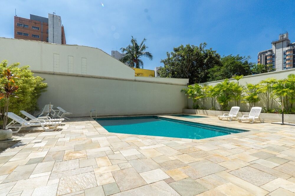 Apartamento à venda com 3 quartos, 200m² - Foto 4