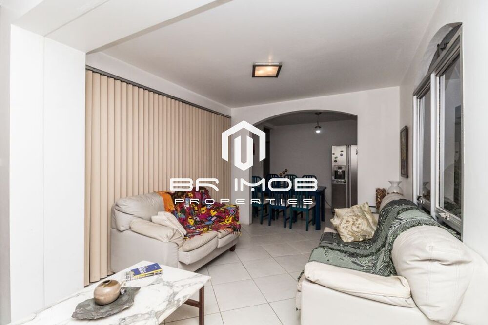 Casa, 4 quartos, 180 m² - Foto 1