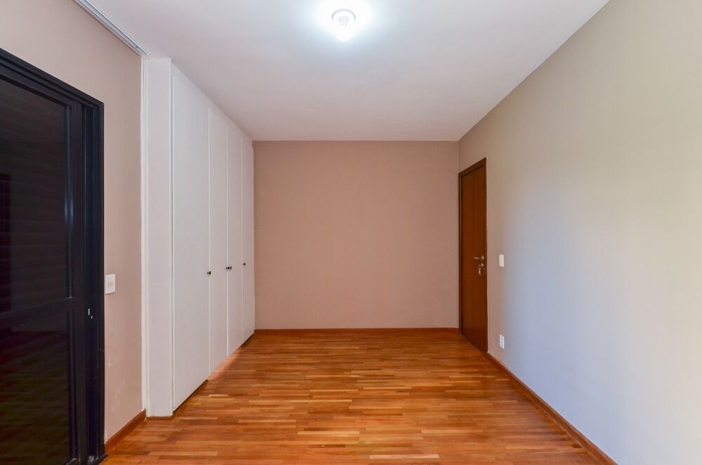 Apartamento à venda com 4 quartos, 202m² - Foto 12