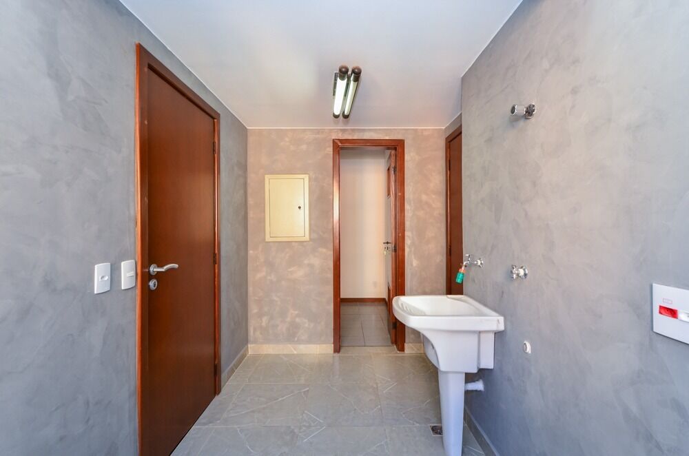 Apartamento à venda com 4 quartos, 202m² - Foto 5