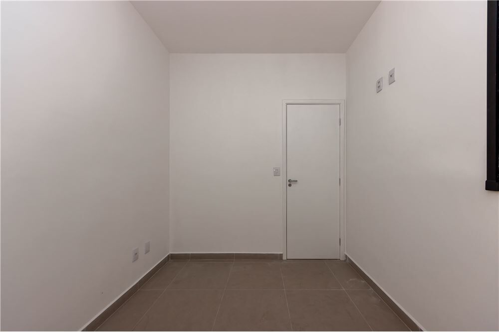 Apartamento à venda com 2 quartos, 35m² - Foto 12