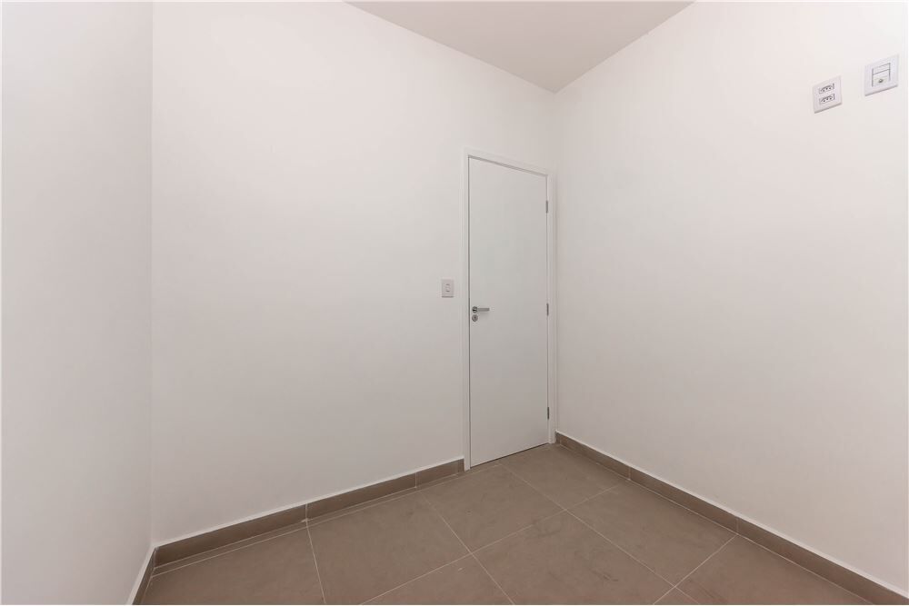 Apartamento à venda com 2 quartos, 35m² - Foto 15