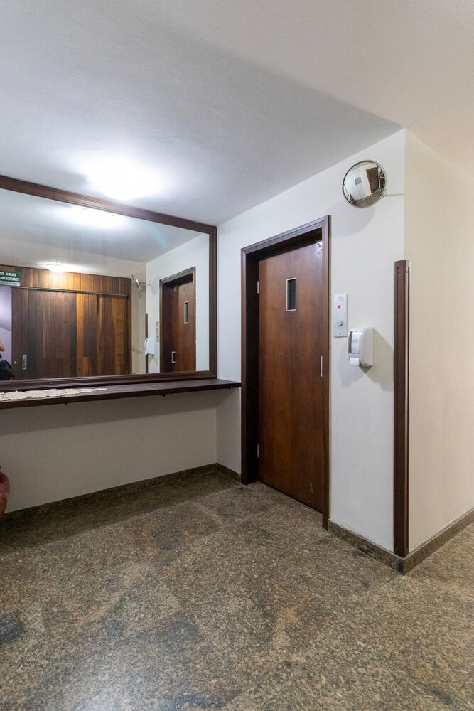 Apartamento à venda com 2 quartos, 65m² - Foto 11