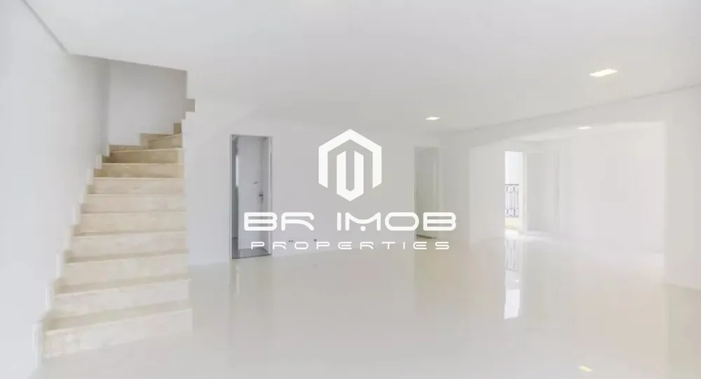 Cobertura, 3 quartos, 240 m² - Foto 2