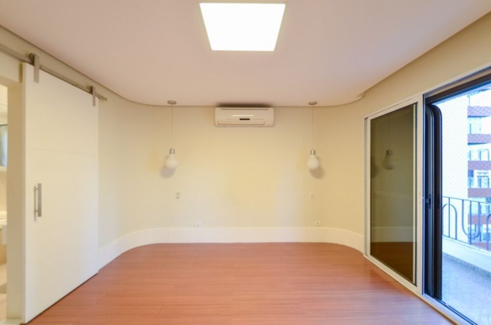 Apartamento à venda com 4 quartos, 301m² - Foto 2