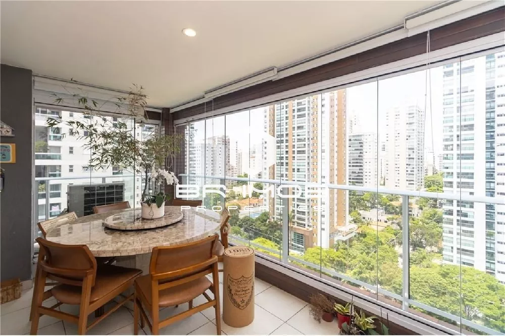 Apartamento à venda com 2 quartos, 69m² - Foto 1