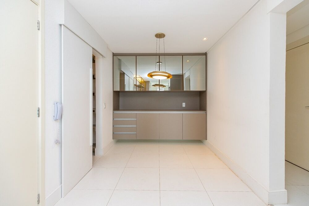 Apartamento à venda com 3 quartos, 244m² - Foto 6