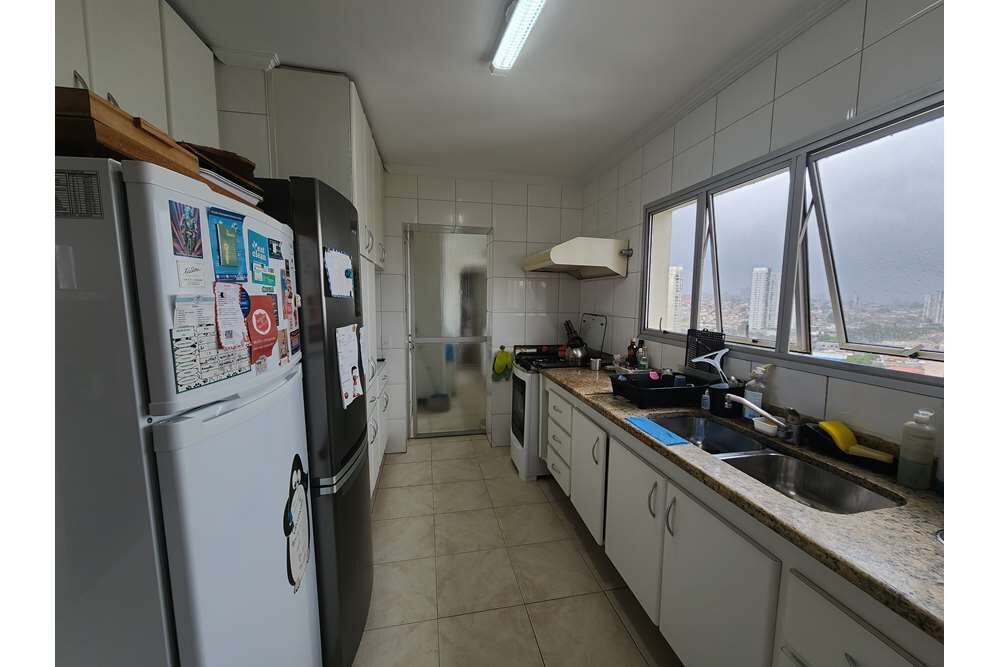 Apartamento à venda com 4 quartos, 208m² - Foto 6