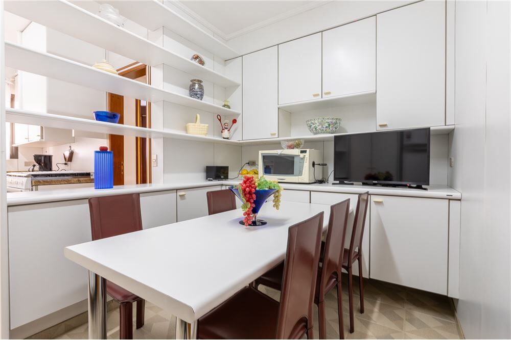 Apartamento, 4 quartos, 214 m² - Foto 1