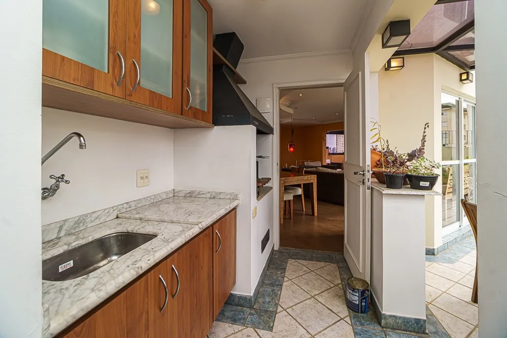 Cobertura, 3 quartos, 231 m² - Foto 3
