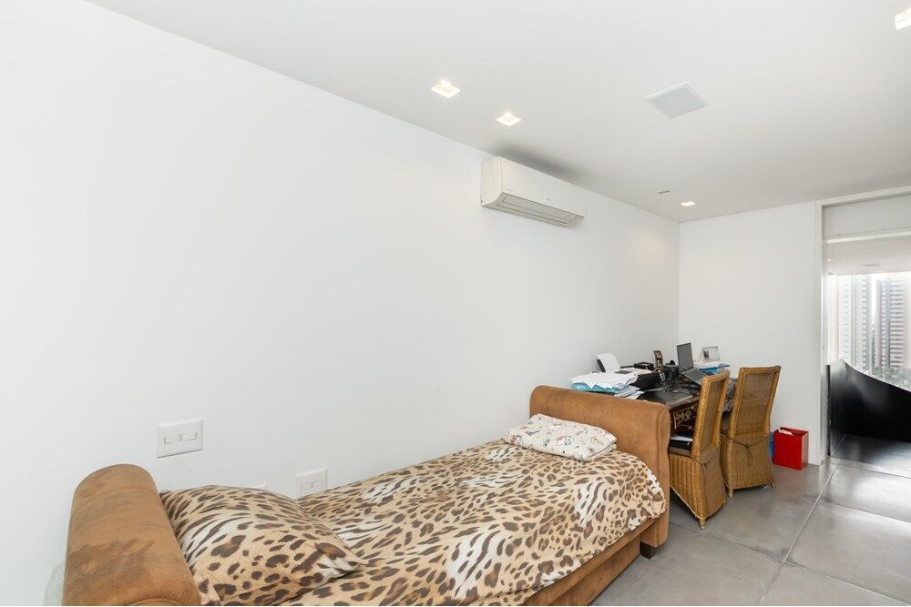 Apartamento à venda com 4 quartos, 164m² - Foto 7