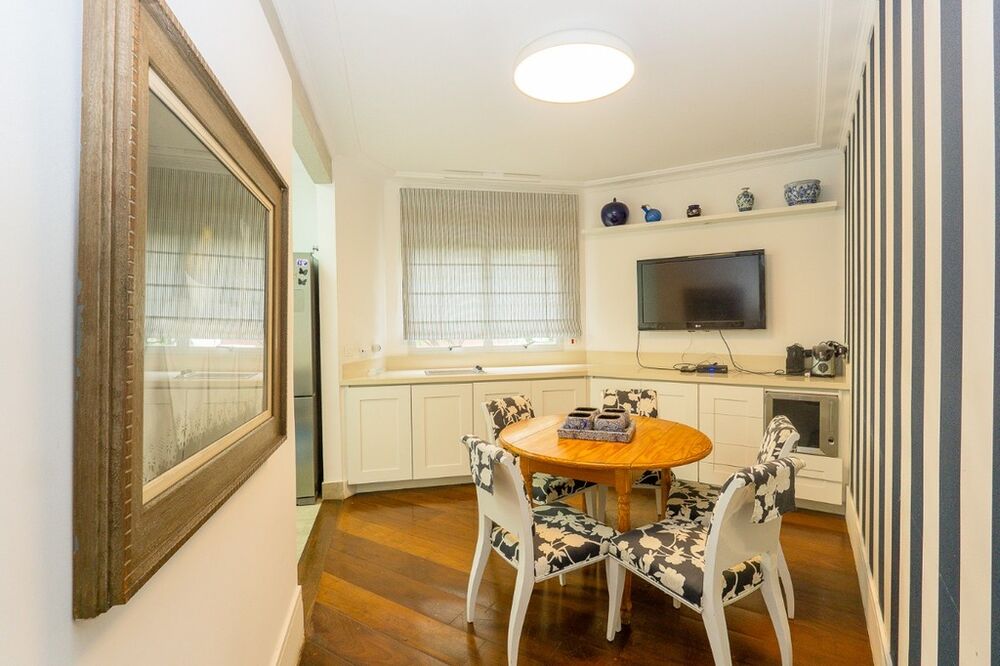 Apartamento, 3 quartos, 209 m² - Foto 1