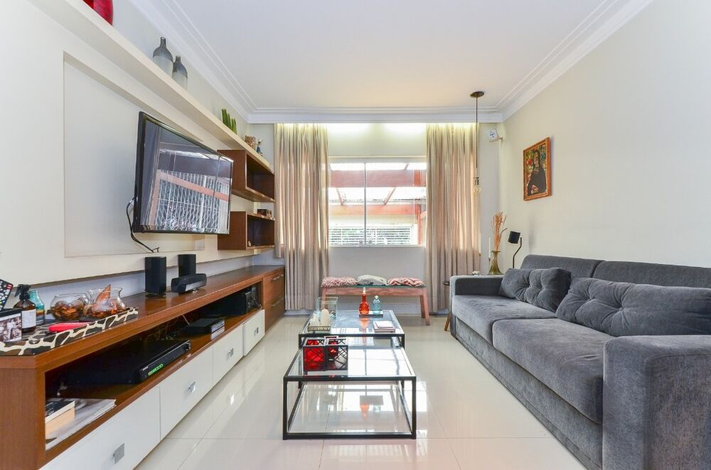 Casa à venda com 3 quartos - Foto 1