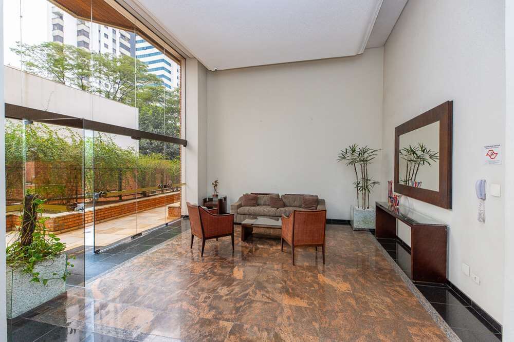 Apartamento à venda com 2 quartos, 110m² - Foto 9