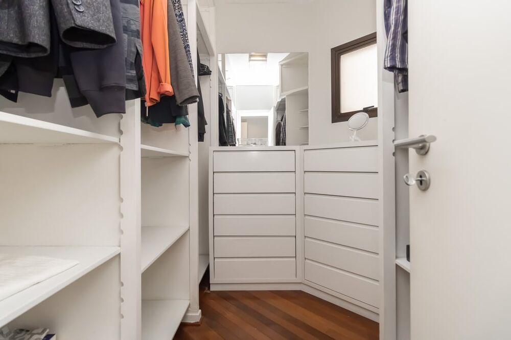 Apartamento à venda com 4 quartos, 217m² - Foto 3