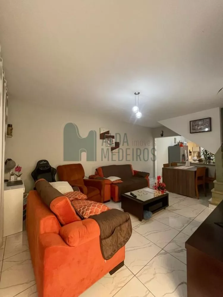 Casa, 3 quartos - Foto 1
