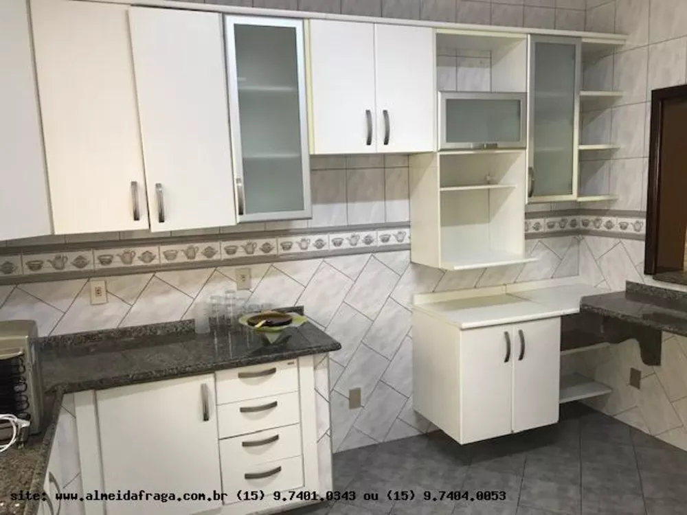 Sobrado à venda com 3 quartos, 300m² - Foto 2