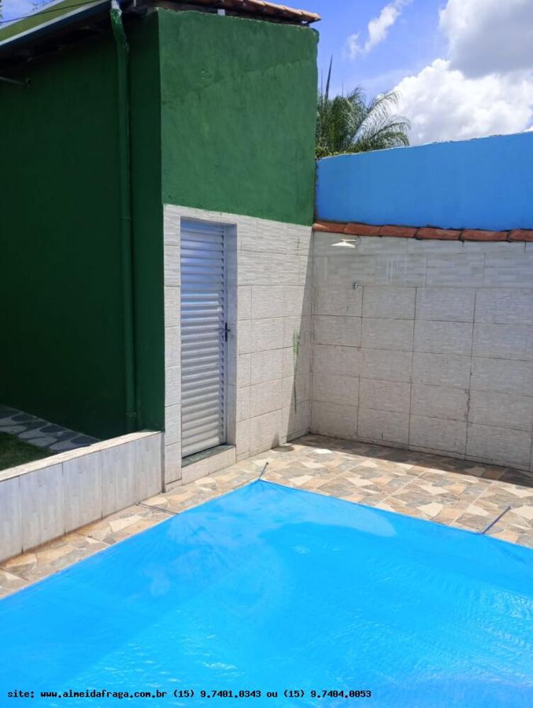 Casa à venda com 2 quartos, 100m² - Foto 4