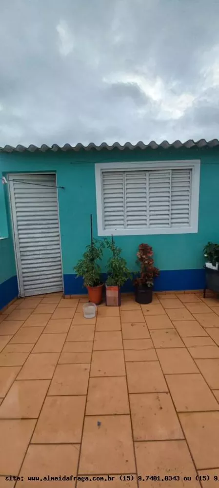 Casa à venda com 2 quartos, 144m² - Foto 1