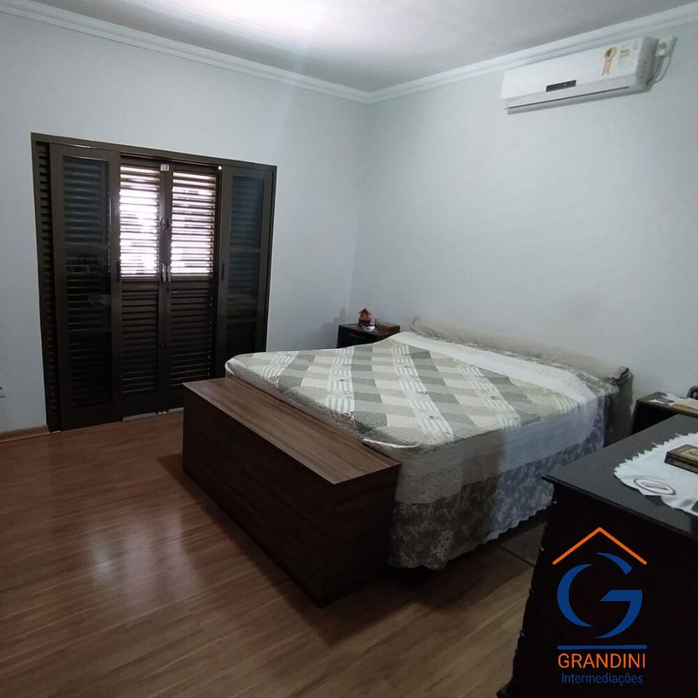 Casa, 4 quartos, 300 m² - Foto 4