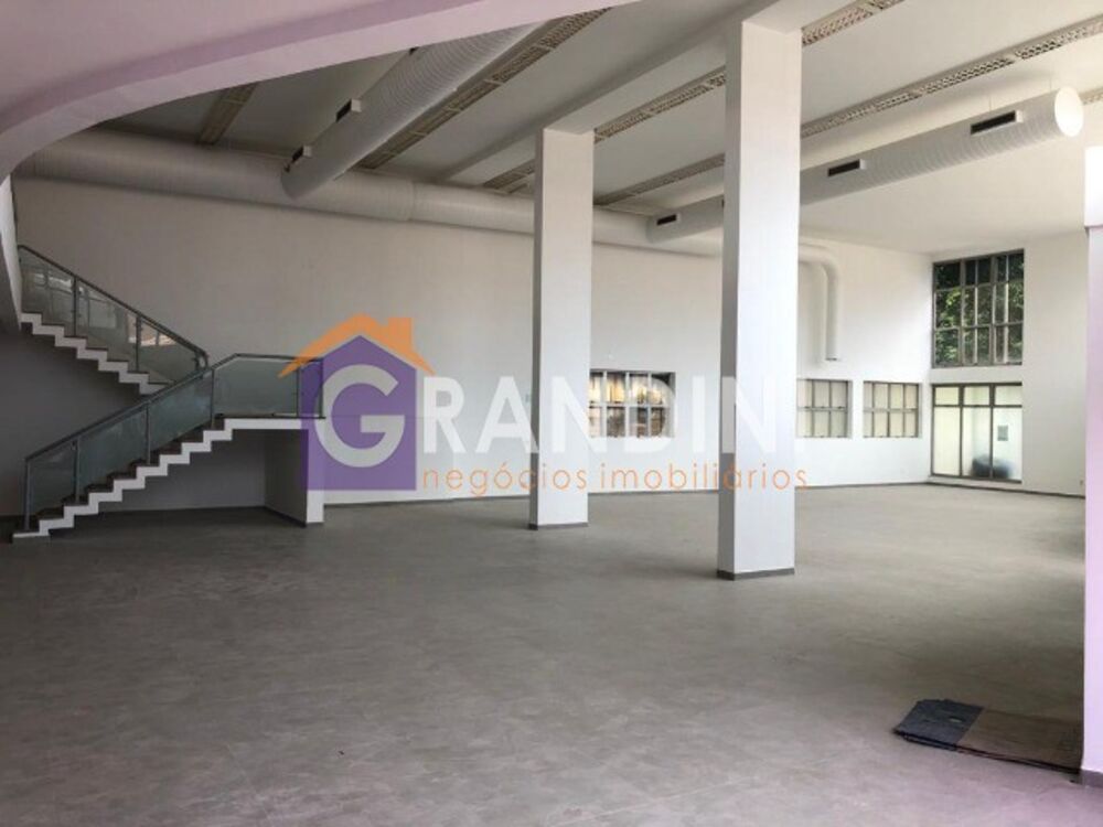 Loja-Salão para alugar, 741m² - Foto 2