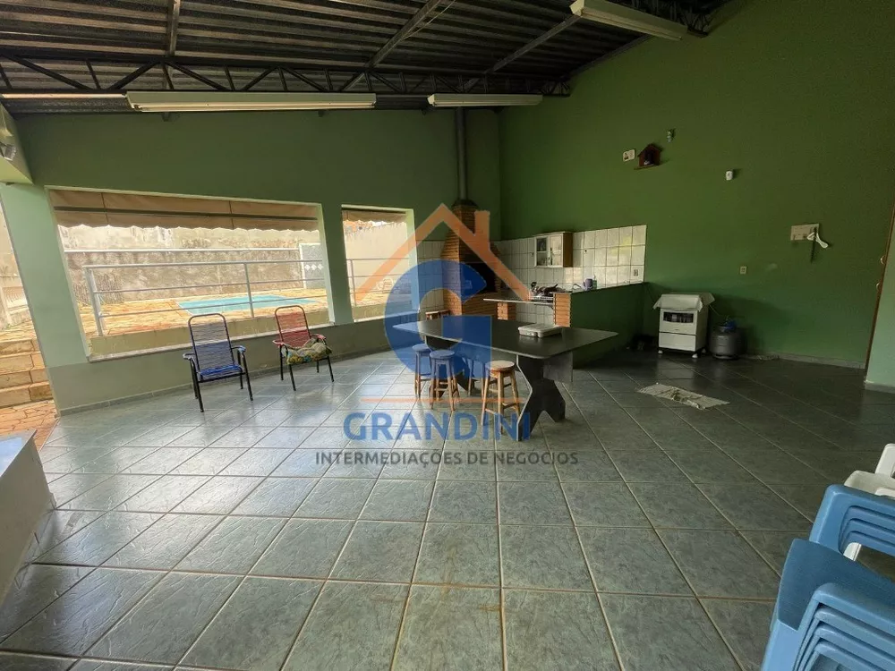 Casa, 1 quarto, 600 m² - Foto 2