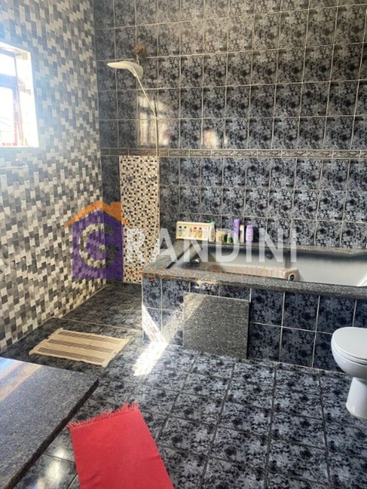 Casa, 3 quartos, 315 m² - Foto 3